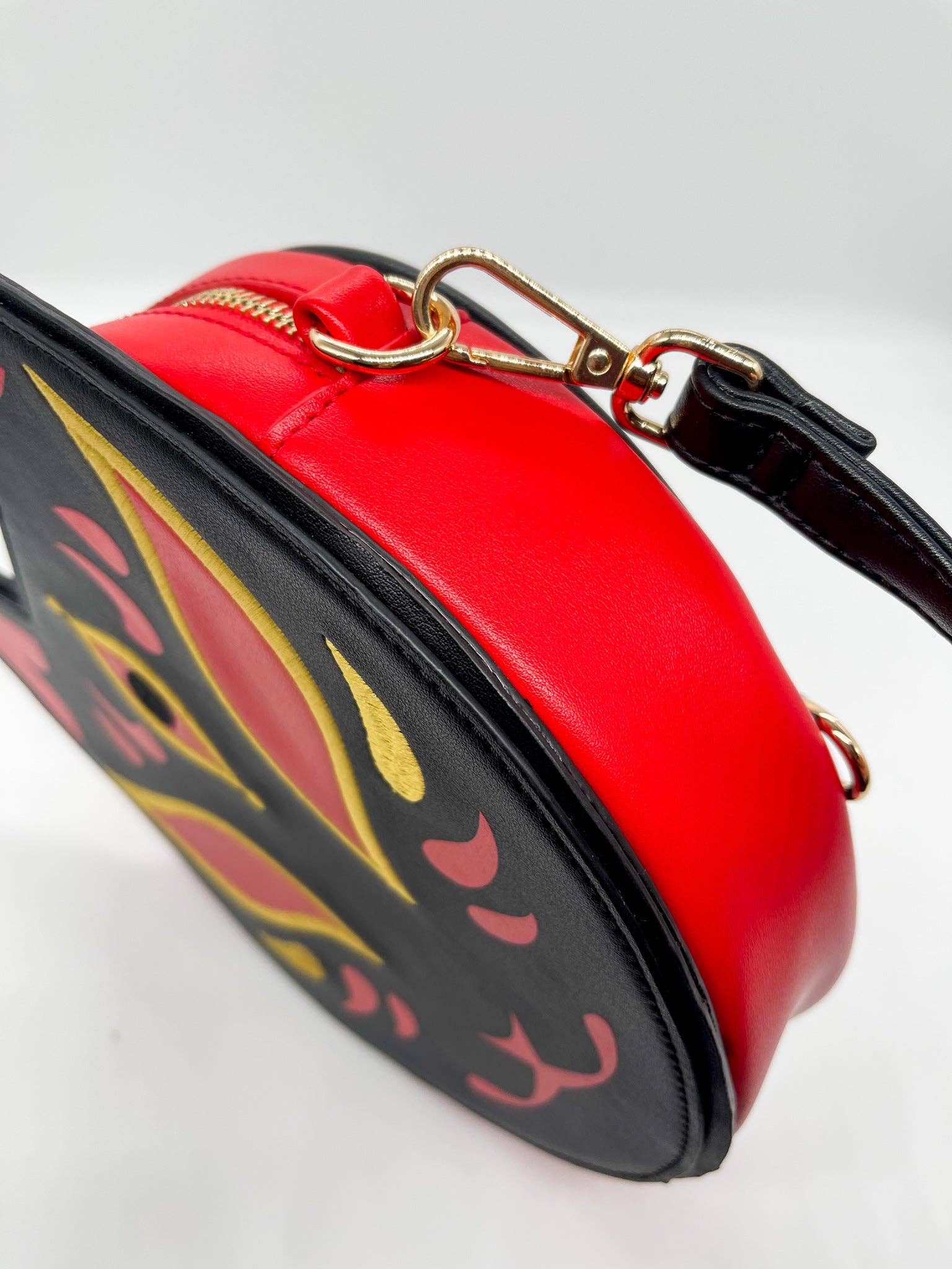 Yoshi Yoshitani LLC - Wholesale Backpack - Unisex - Kitsune Convertible Bag : Black13