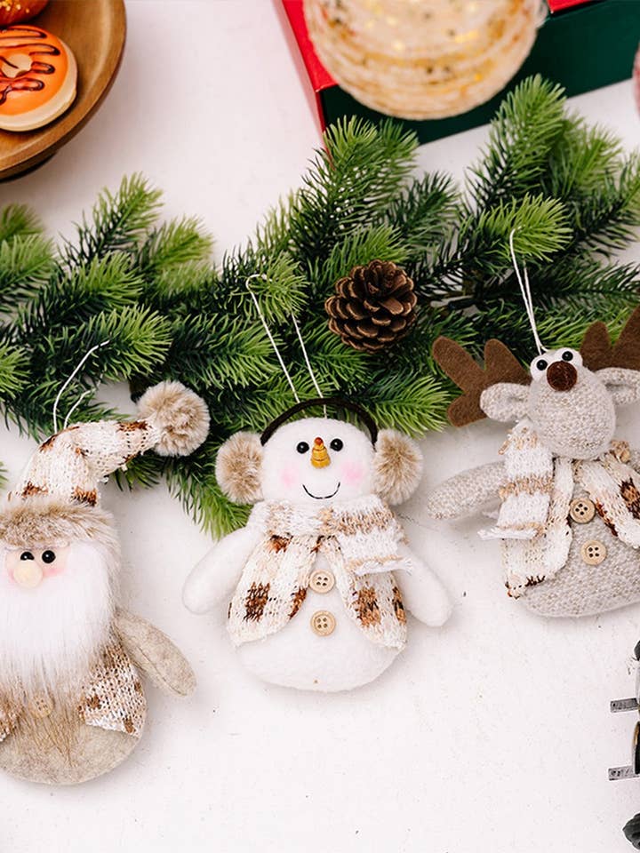 CWMM10303_EUROPEAN SANTA SNOWMAN REINDEER TREE ORNAMENT for wholesale by NINEXIS