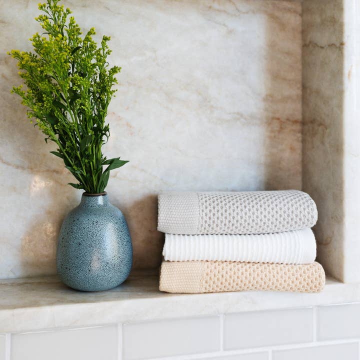 Pine & Palm Home - Wholesale Bath Towel - Turkish Cotton Quick-Dry Lightweight Waffle Weave Bath Towel7