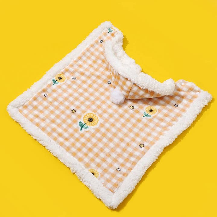 PAWPAWwholesale - Wholesale Pet Blanket - Cat/Dog - Pet Cape Blanket with Hood – Warm Winter Cloak_CWMM727810