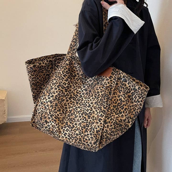 FurDecoration - Wholesale Shoulder Bag - Women's - Leopard Print Canvas Oversized Shoulder Bag1