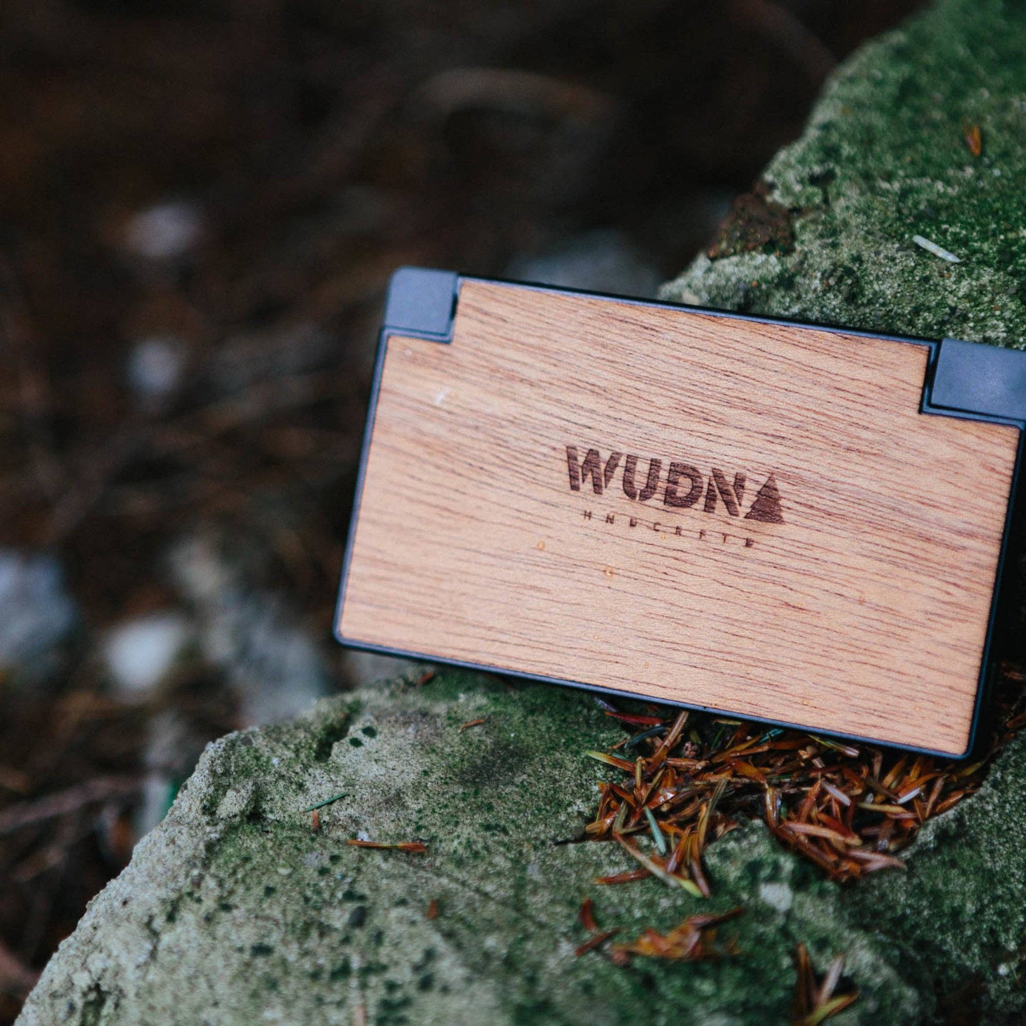 WUDN Handcrafted - Wholesale Portable Charger - Customizable Slim-Dual Wooden Power Bank25