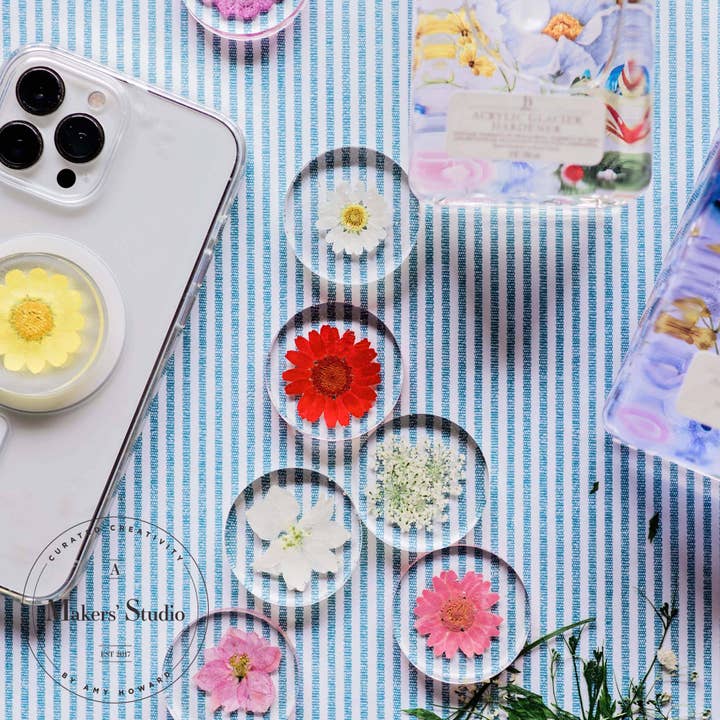 A Makers' Studio - Wholesale Dried/Pressed Flowers - Red & Pink Dried Flowers1