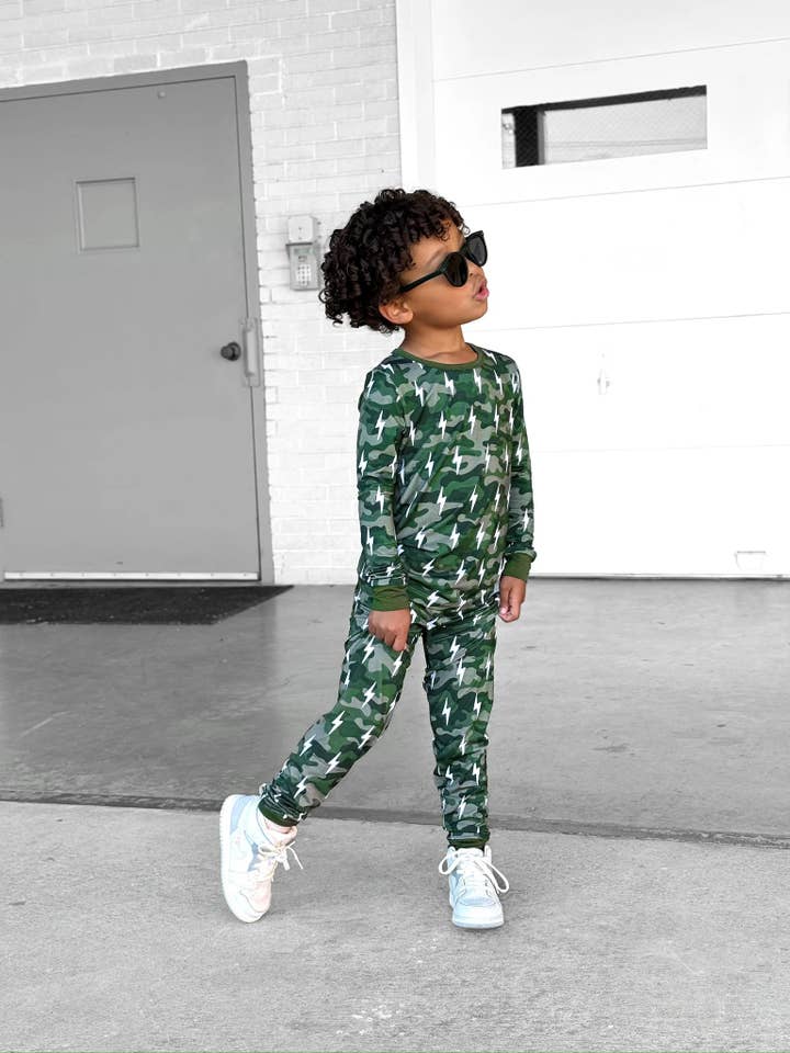 Lucky Panda Kids - Wholesale Sleepwear Set - Kids - Bamboo Two Piece Set | Green Camo Bolts10
