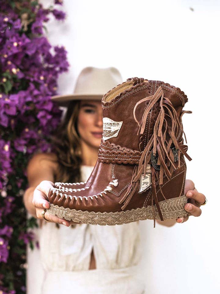 Botas Mocassim Wedge Arya Maryam Cognac por atacado de El Vaquero Italy