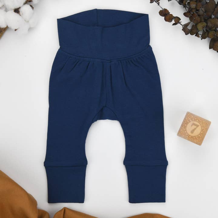 Pantalon Bébé Taille Haute en Coton Bio, Glacier pour la vente par Earthy