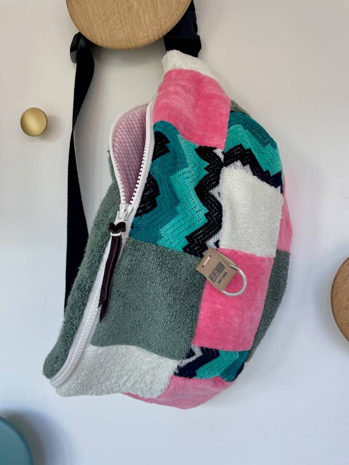 Bumbag Ice Man for wholesale by Velvetnoon