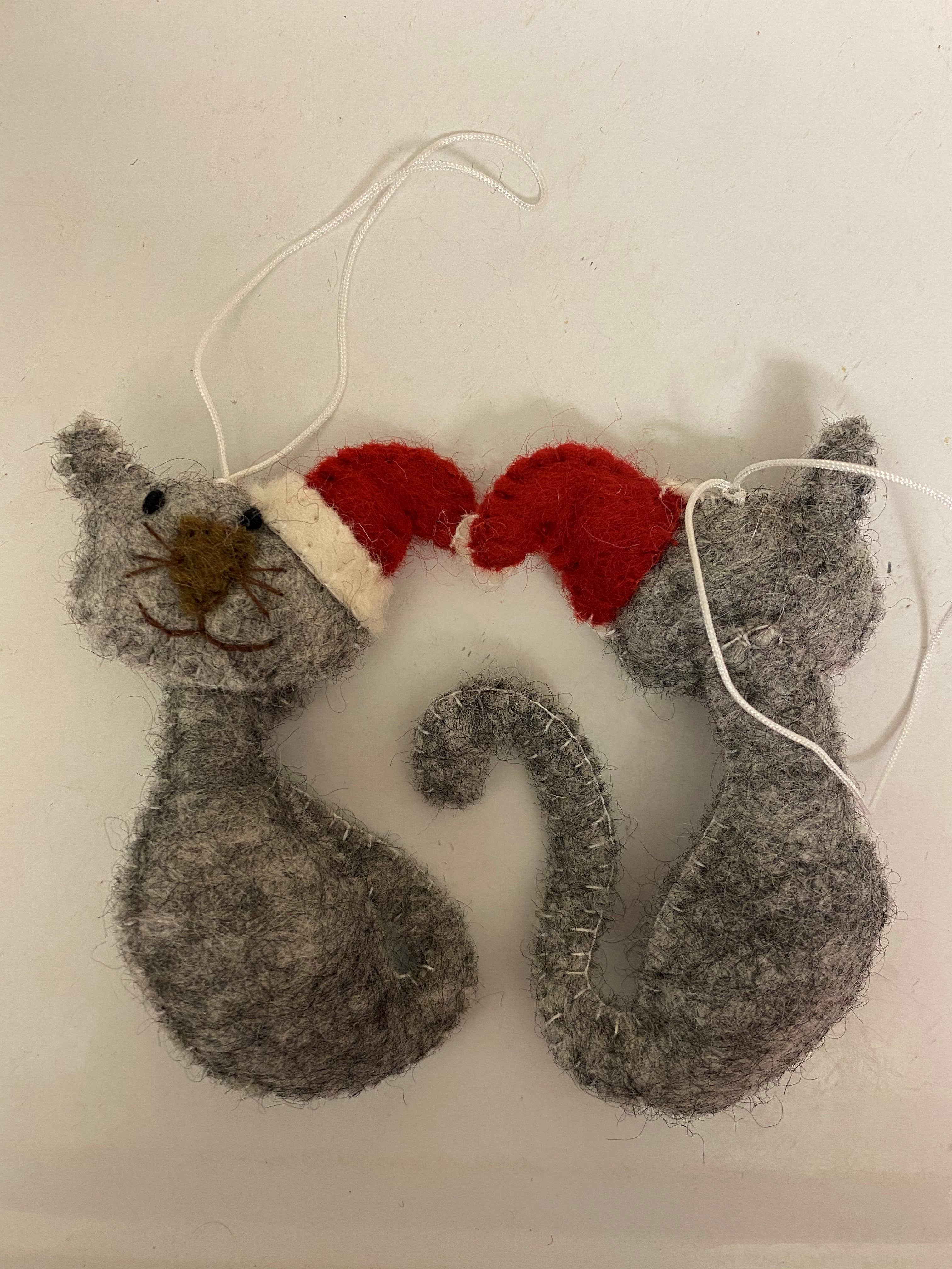 cerruti home – wholesale Ornament – Felted Wool "Christmas Cat" ornament, available in 5 Colors8