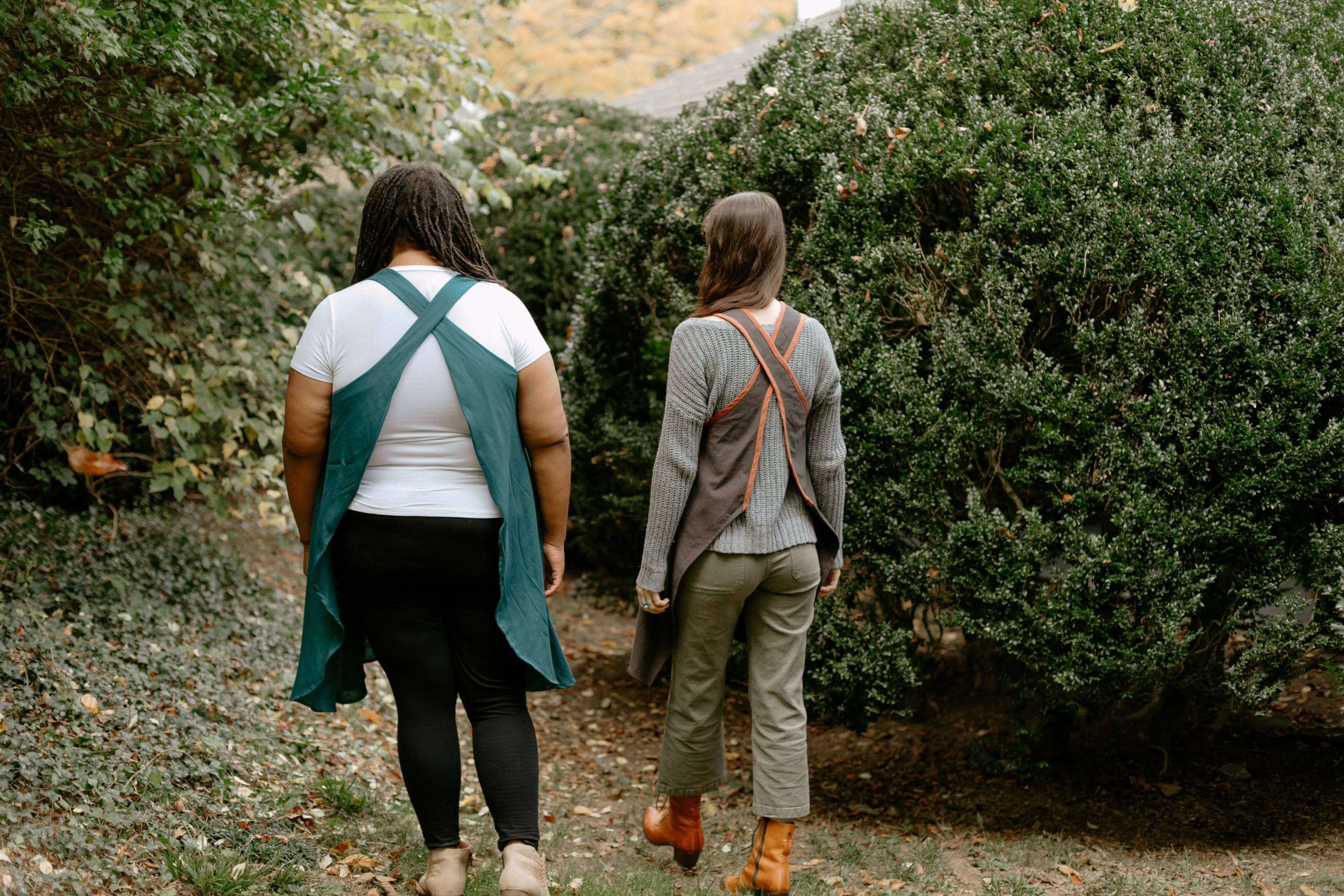 Folkwear - Wholesale Apron - Cynthia's Cookie Apron Sewing Pattern1