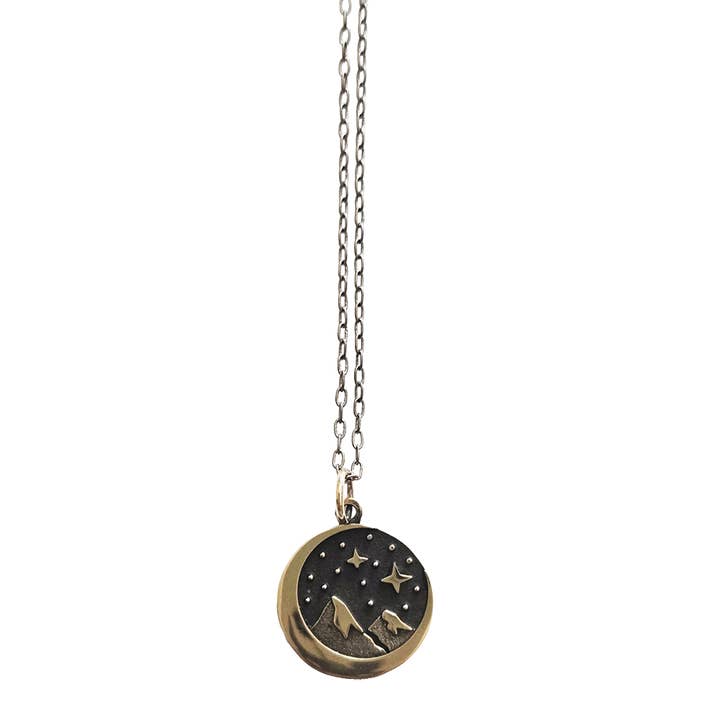 Collier pendentif ciel nocturne de montagne en bronze fait main pour la vente par Wendy Vernon Designs