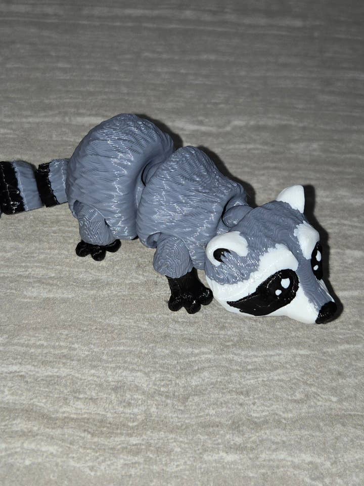 Mini Procione Stampato in 3D | Figurina Articolata | Animale Flessibile per la vendita all'ingrosso da parte di Cosmic 3D Creations