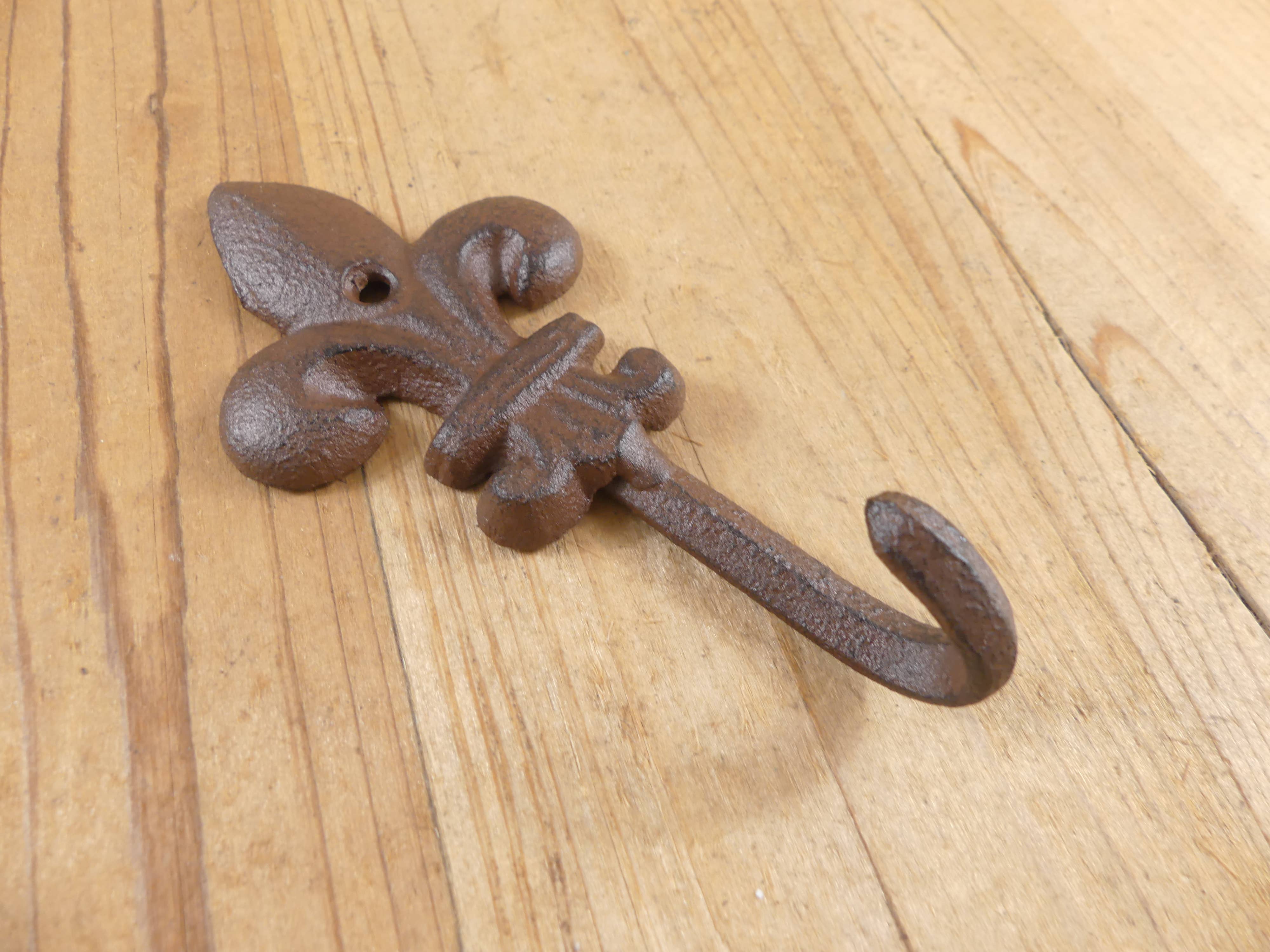 Midwest Craft House - Wholesale Wall Hook - Victorian Rustic Cast Iron Fleur De Lis Wall Hook,  5 1/2"0