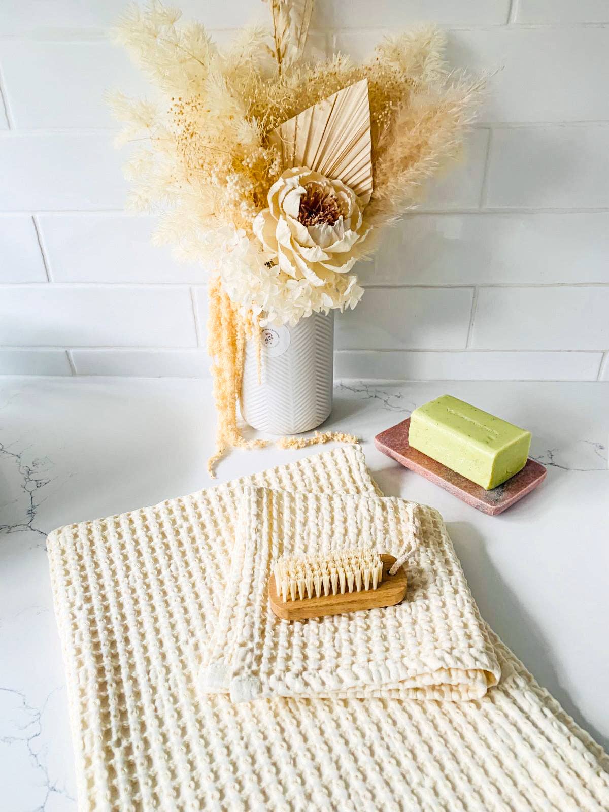 Mama and Tochter - Wholesale Wash Cloth - 100% Organic Cotton Rustic Waffle Face Cloth - Cream1