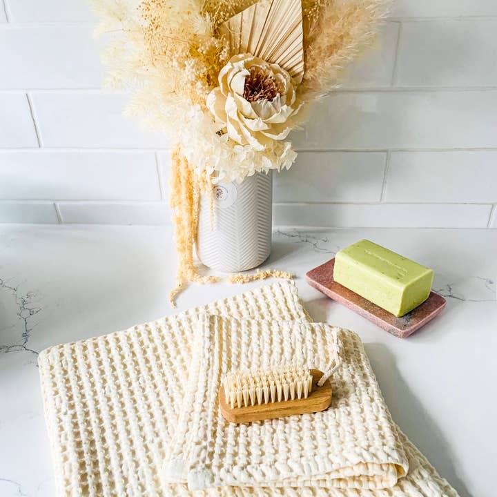 Mama and Tochter - Wholesale Wash Cloth - 100% Organic Cotton Rustic Waffle Face Cloth - Cream1