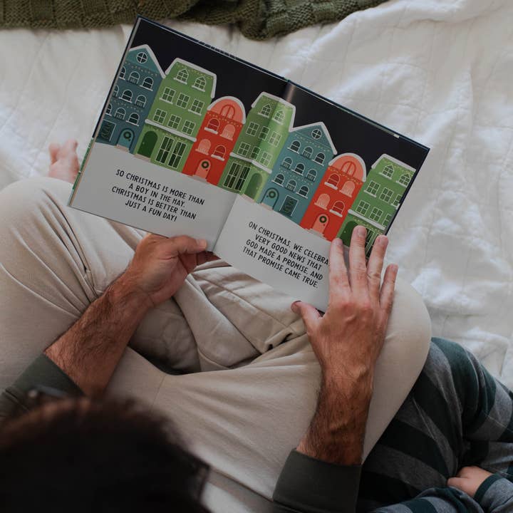 The Daily Grace Co - Wholesale Preschool Book (3-5) - The Promise of Christmas Children's Book3