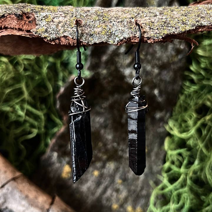 SOVRIN - Wholesale Dangle Earrings - SIMPLE BLACK CRYSTAL EARRINGS2