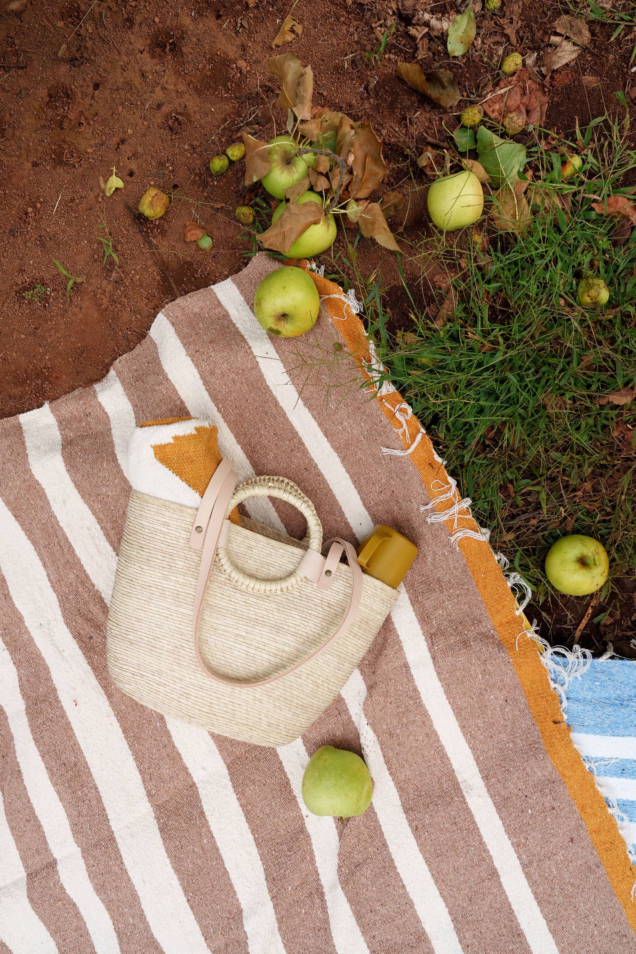 Caminito - Wholesale Decoratiedeken - Marea Manzana - Dekenrol4