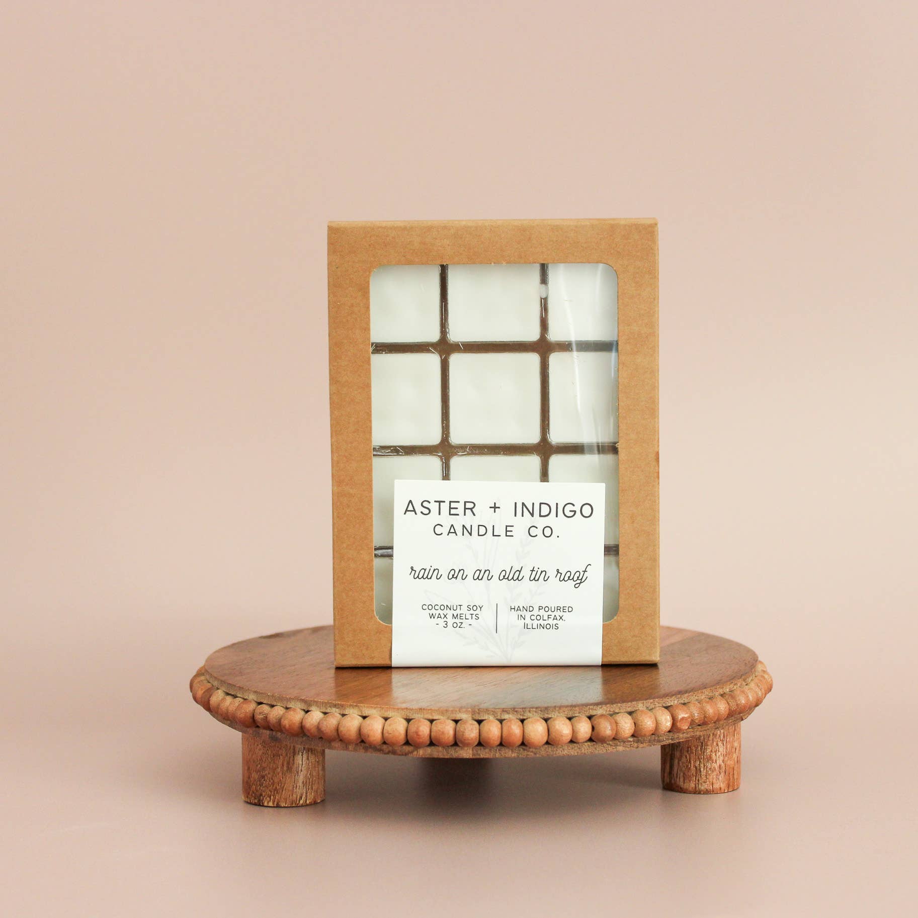Aster + Indigo Candle Co. - Vente Fondants - Pluie sur un vieux toit en tôle | La cire de noix de coco et de soja fond