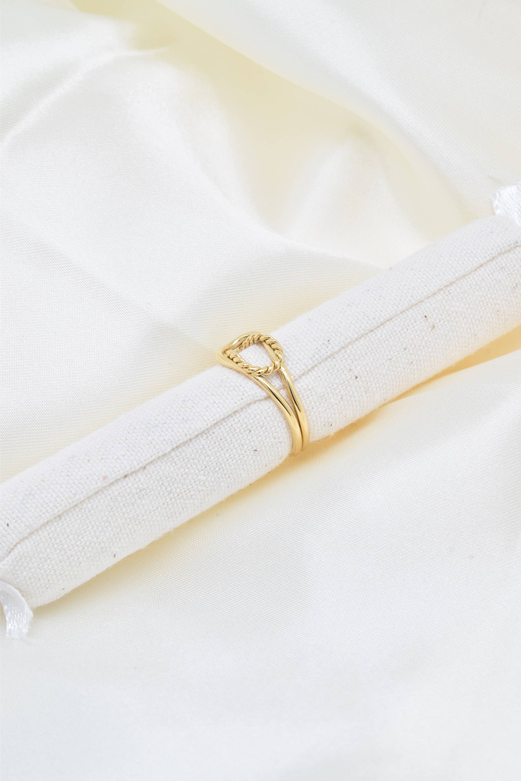 Kapyco - Wholesale Band/Stacked Ring - Stainless steel bow ring - BG3100901