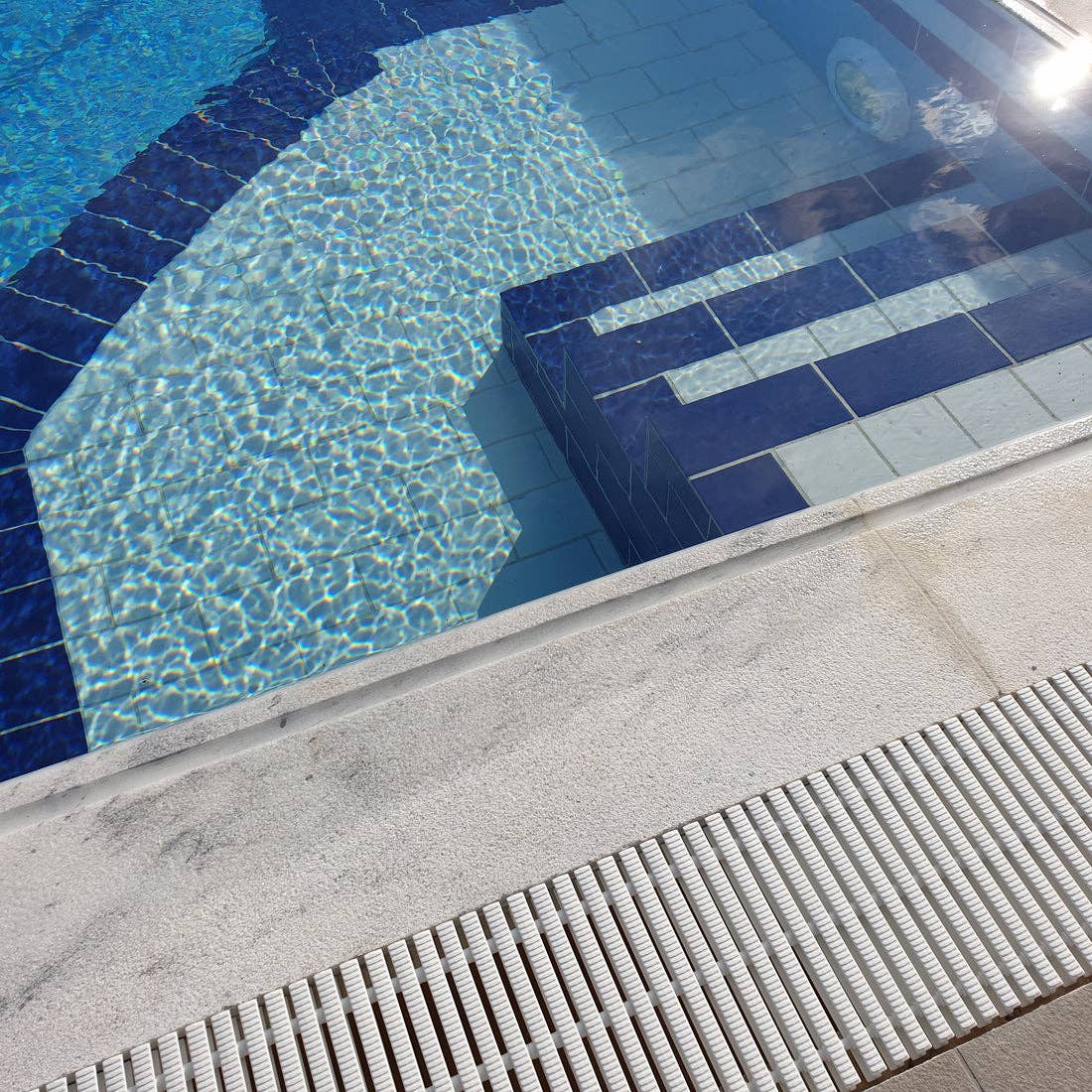 Micplast - Wholesale Pool Tool - Micplast Flexible And Non-Slip 3 Point Safety Swimming Pool0