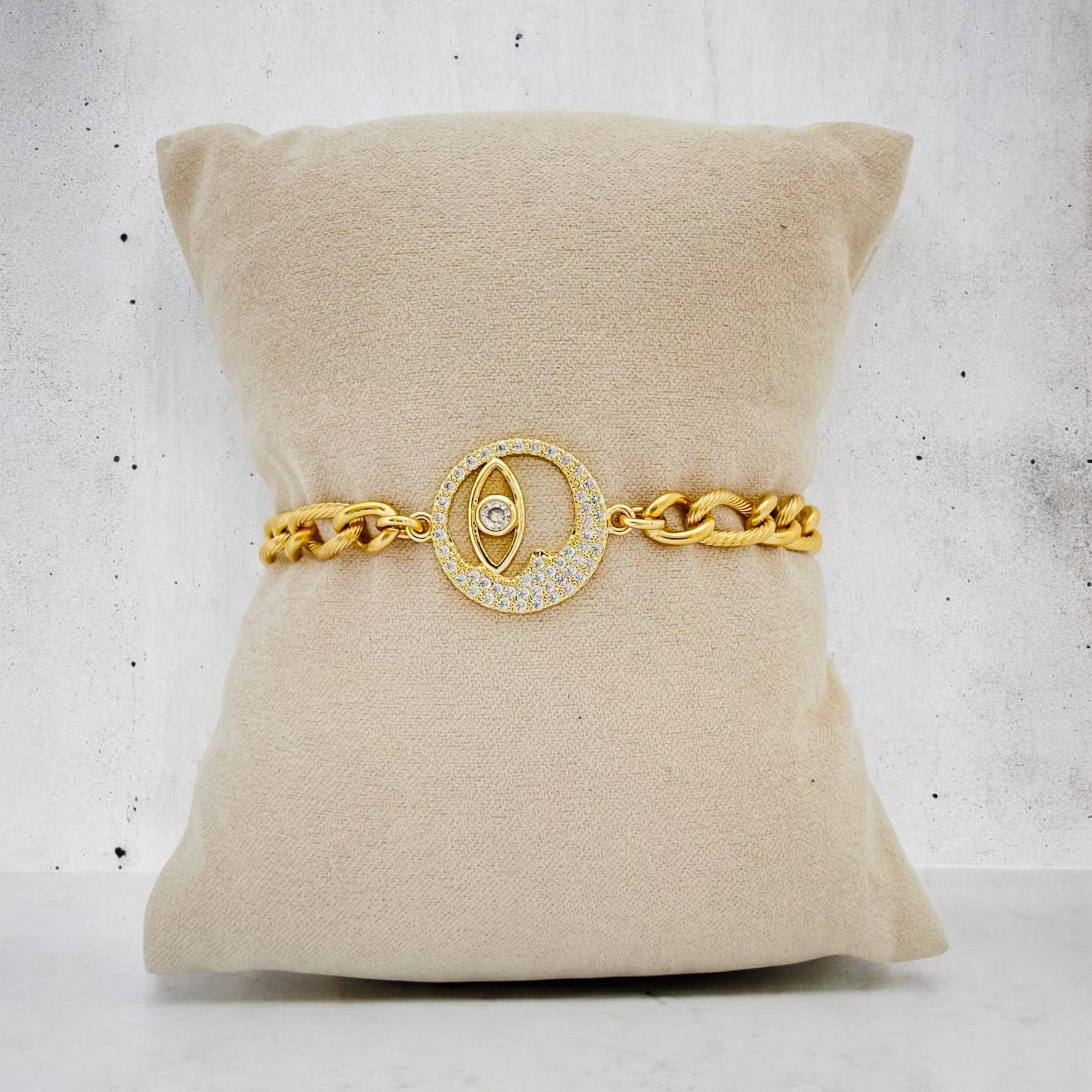 Huracan - Wholesale Charm/Dangle Bracelet - Haltea Bracelet0