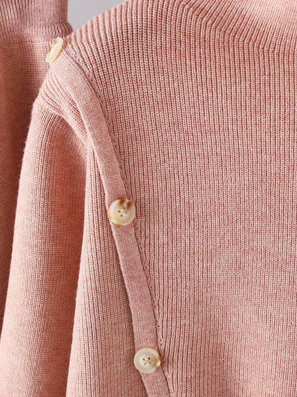 ShieldChic - Vendita all'ingrosso Completo top e pantaloni (NON loungewear) - Donna - Set Due Pezzi: Maglione a Collo Alto con Spacco Anteriore e Bottoni Sciolti in Colore Solido & Pantaloni a Gamba Larga Urbani11