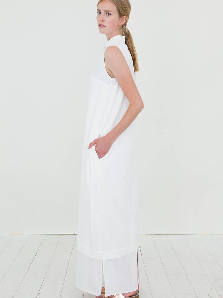 KLÄNNING - två lager för wholesale av Buki Akomolafe