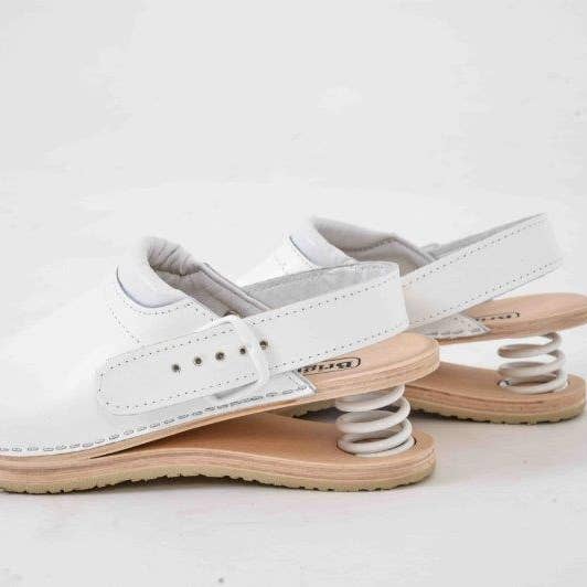 PONNY VIT för wholesale av Brigitte Ravel