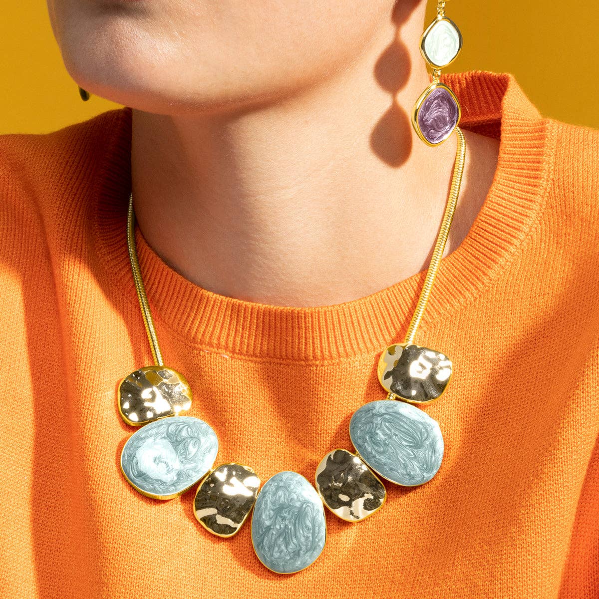 Luxenter – Colar com abas por atacado – Colar Luxenter com Lacado Azul acabamento ouro 18k - Gori4