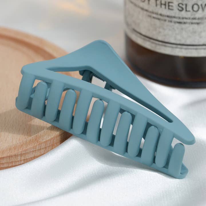 SoapElenGlen - Wholesale Hair Clip - Women's - French Geometric Hollow Triangle Hair Claw Clip18