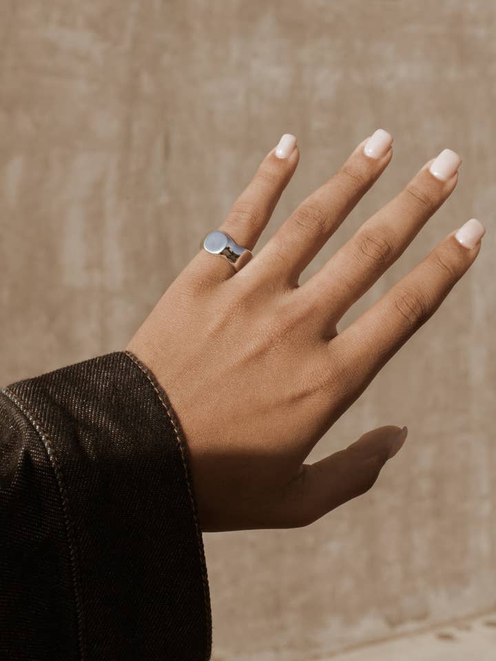 Silver Round Signet Ring for wholesale by RIIA