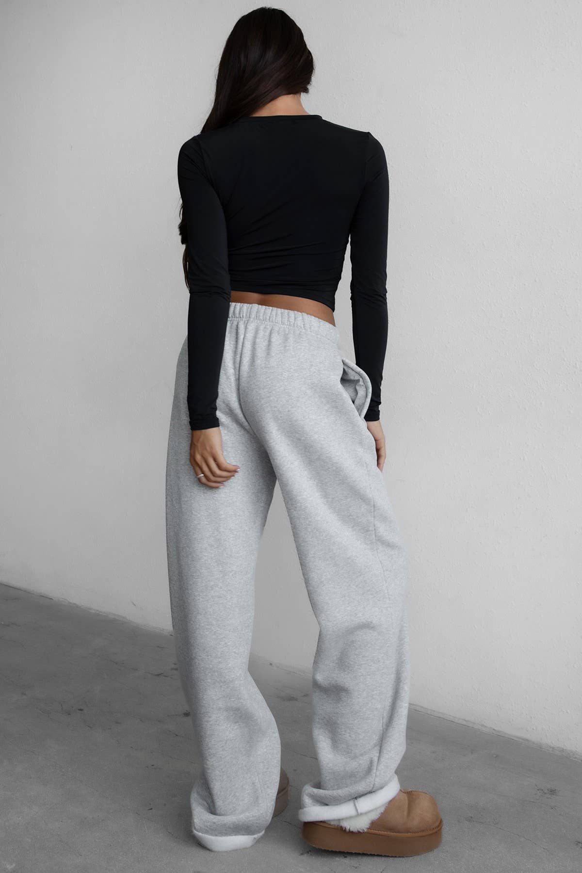 TICTOC - Wholesale Lounge Sweatpants/Joggers - Women's - LANI Cloud Fleece Wide Leg Sweatpants Stretch Waist & Pocket12