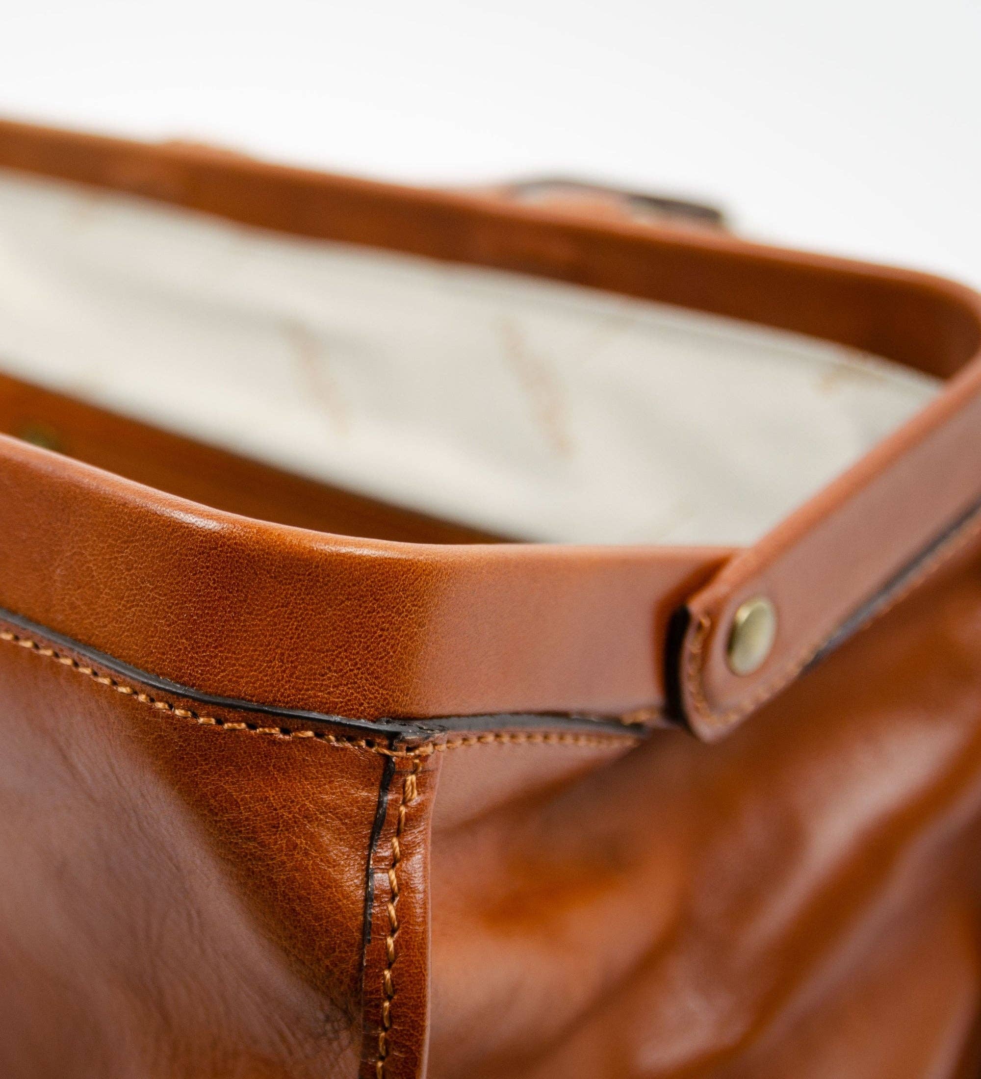 Time Resistance - Vendita all'ingrosso Valigetta - Donna - Borsa da medico in pelle piccola - David Copperfield7