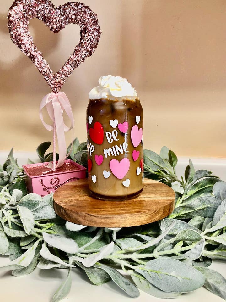 Glasbecher zum Valentinstag, Tasse in Herzform, Tasse in Rosa, Tasse zum Tag der Liebe für den Großhandel von MommyandMarie