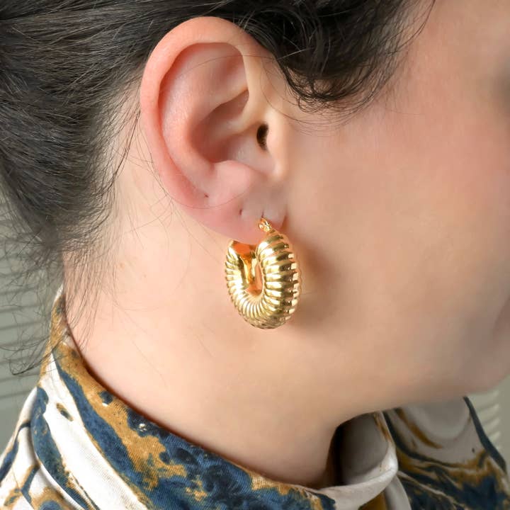 Blueyejewelry – Engroshandel Hoops – Chunky Tube Hoops - vandtæt Chunky Medium Hoop Øreringe