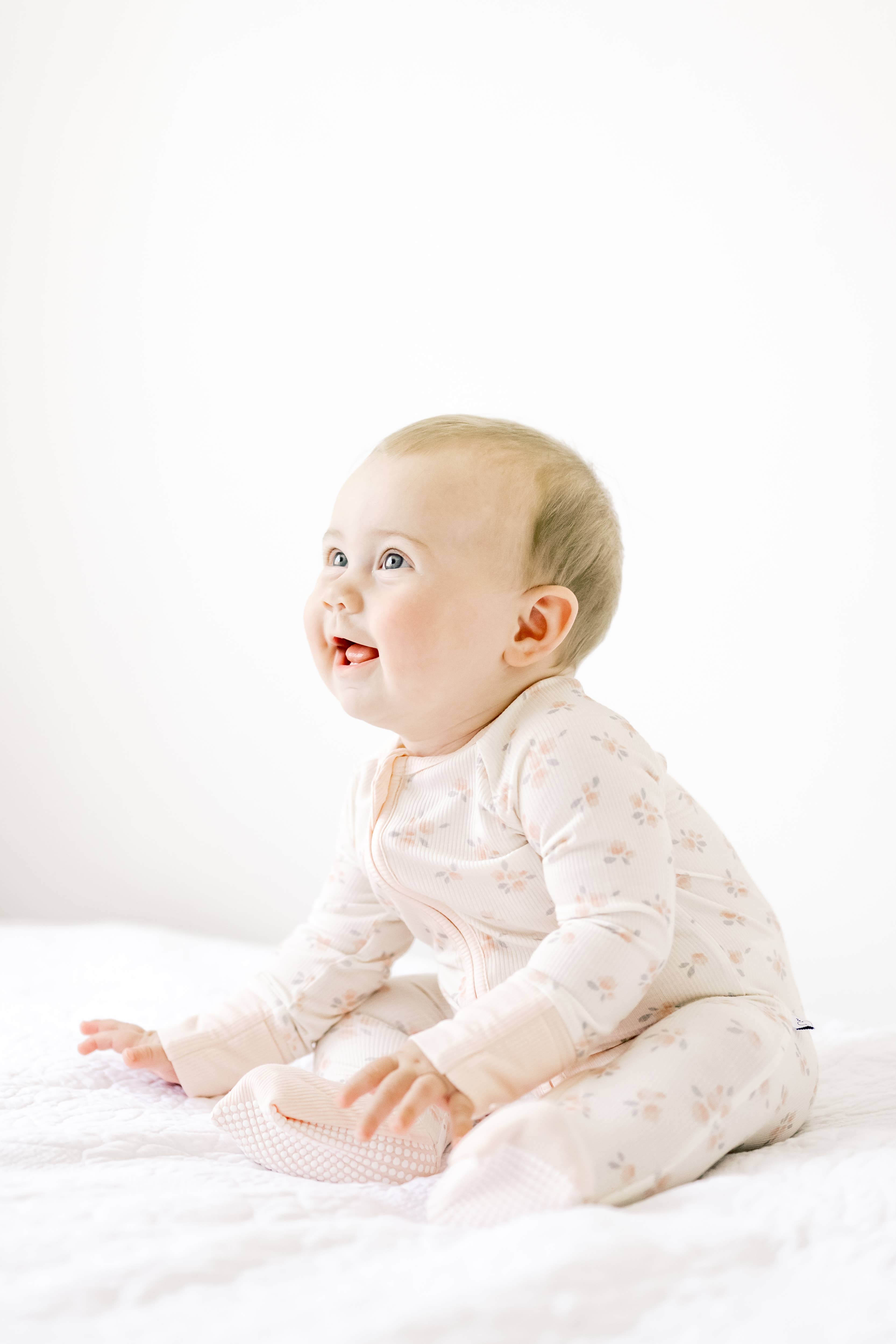 Dreamy Skies Baby – wholesale Jumpsuit – Baby – Ribbed Bamboo Convertible Romper in Ellie Floral4