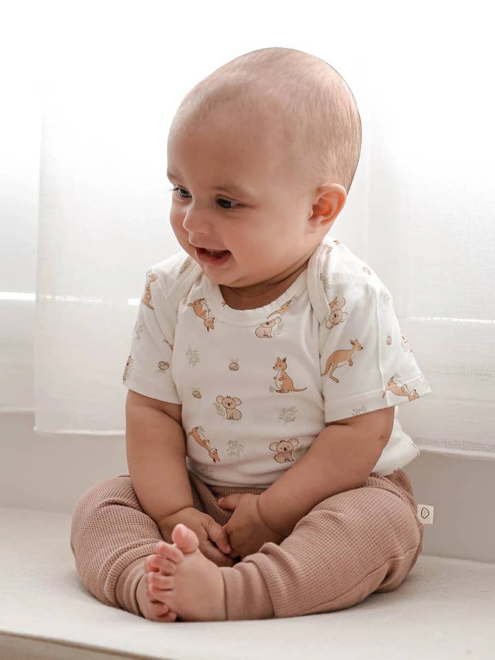 Lūmmi in Colour Babywear - Wholesale Bodysuit (non-footed) – Baby - Bamboo Short Sleeve Bodysuit - Kangaroo & Koala2