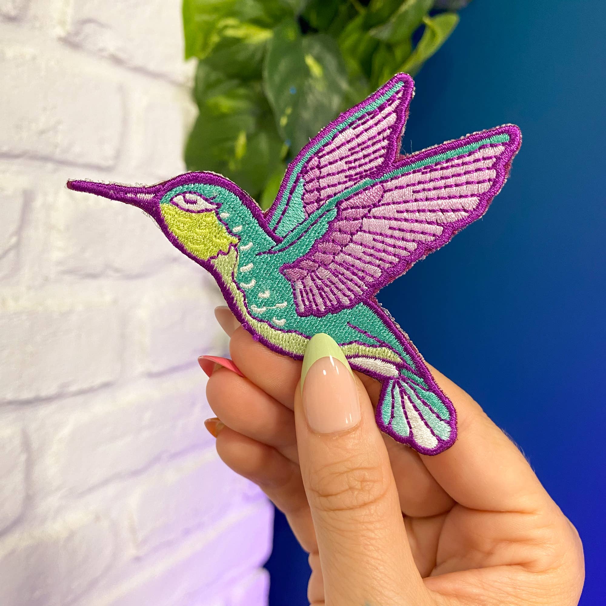 Chelzart - Wholesale Patch - Hummingbird Embroidered Patch | Bird Iron on Patches3