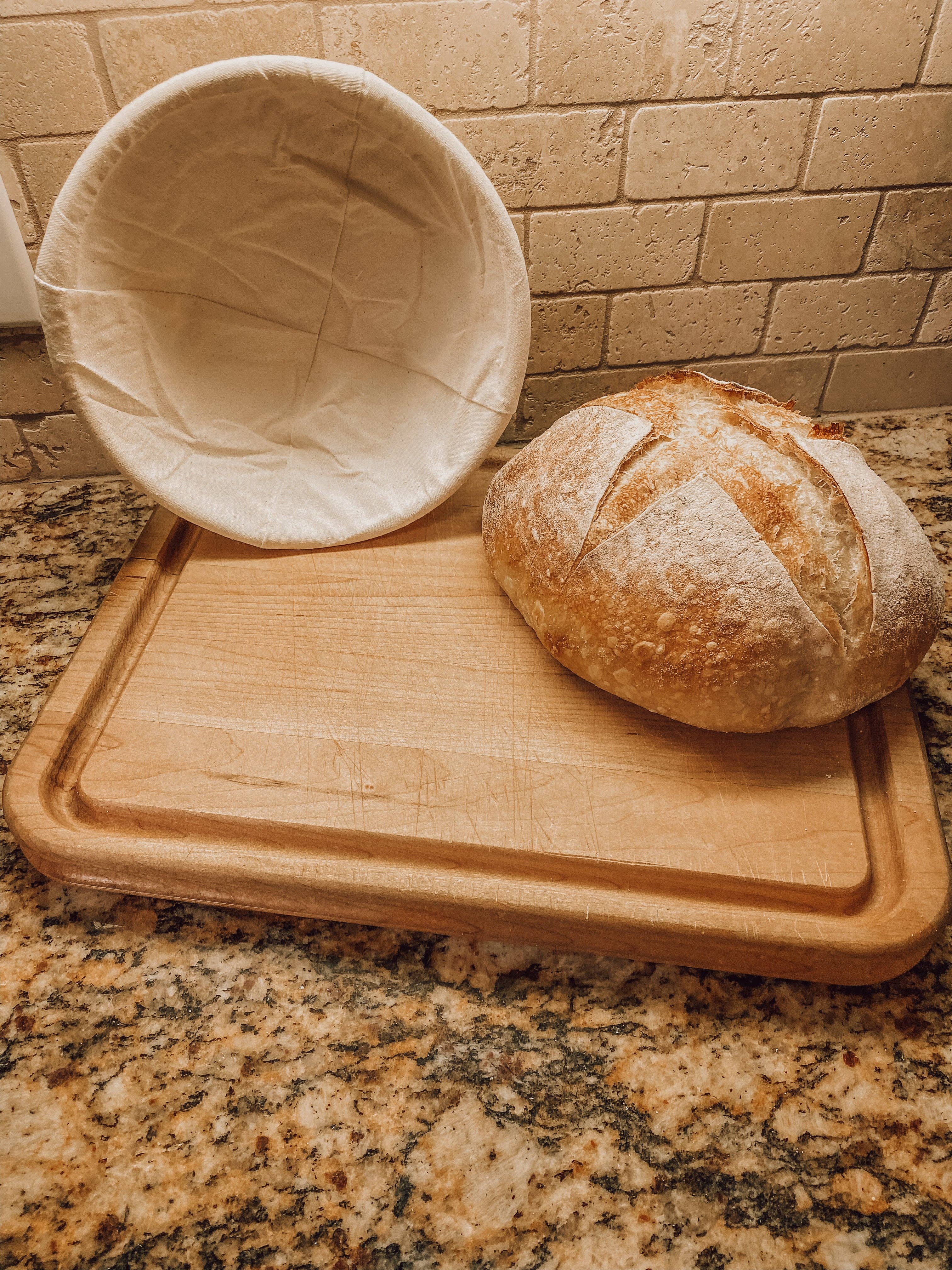 Onic Brands LLC - Wholesale Bread Pan - Onic Brands Round Banneton Bread Proofing Basket with Cloth Liner2