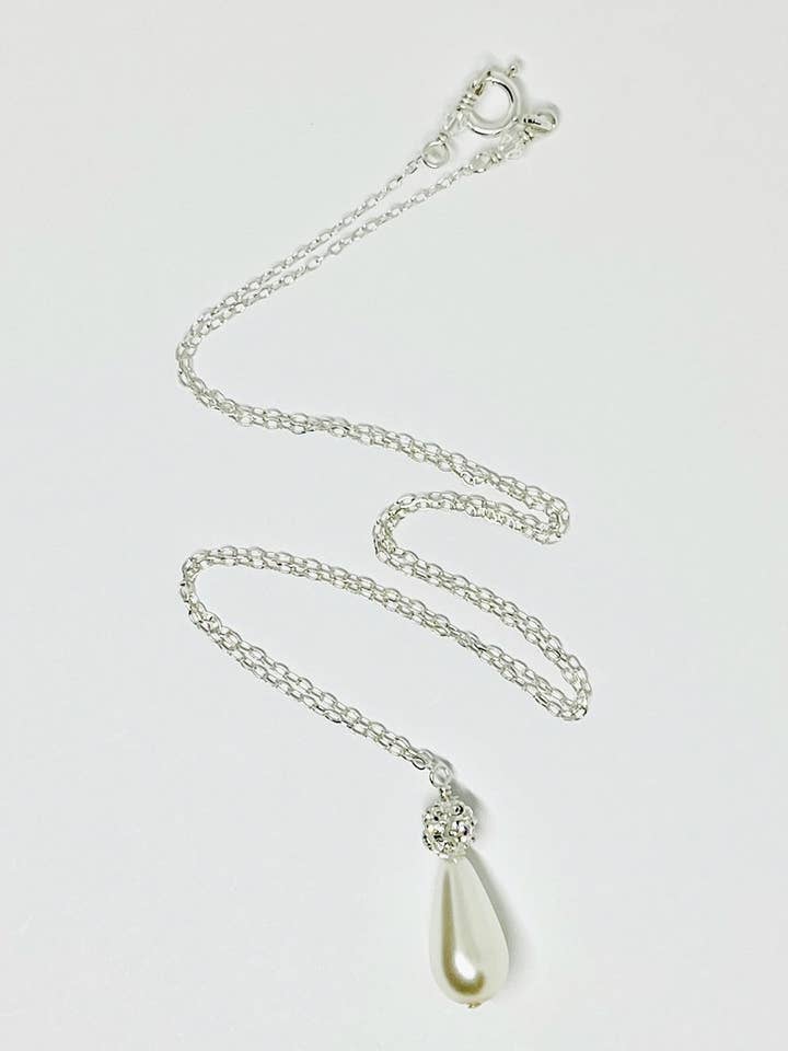 Pendentif Ivy pour la vente par Victoria Sdoukos Jewelry