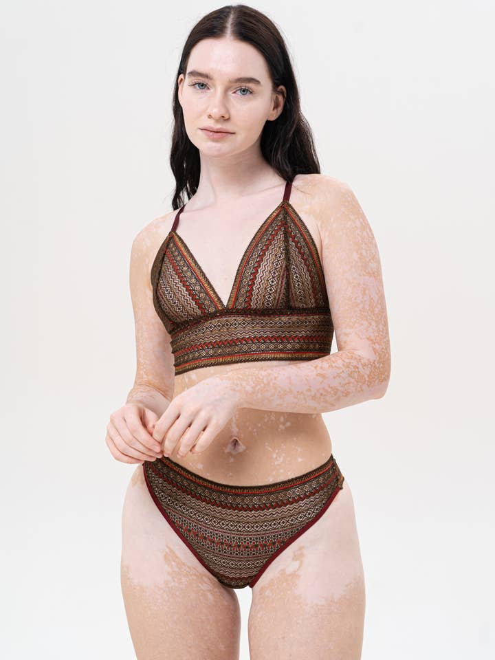 IDENTITY LINGERIE – wholesale Underwear – Women's – Lace Panty Sexy Lingerie Plus Size Knickers Underwear Brown1