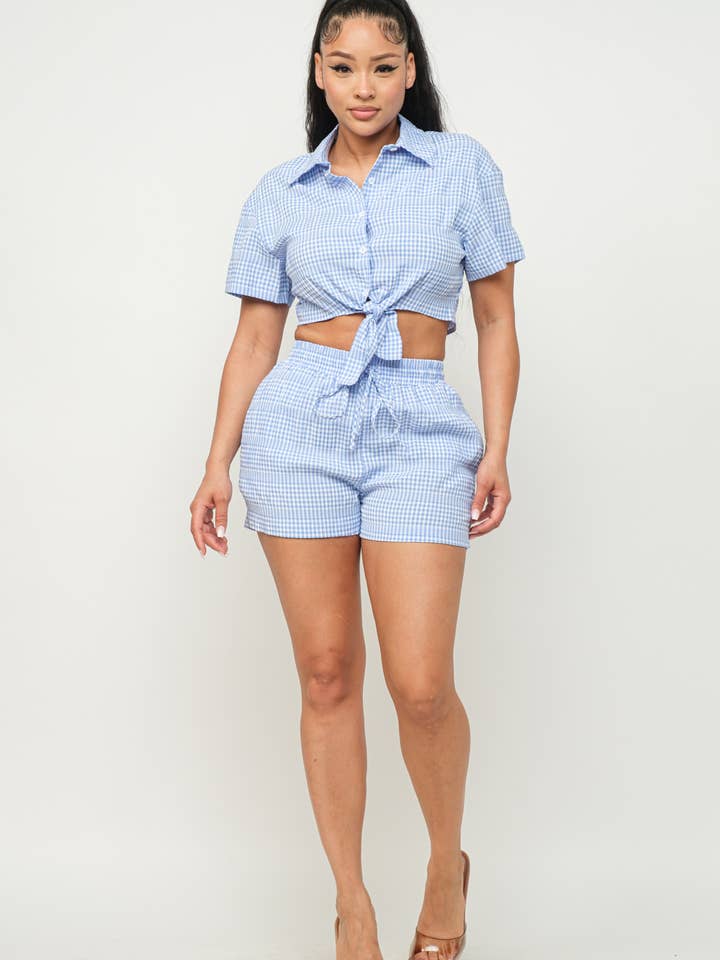 Julia by LoveJ - Wholesale Loungeset - Dames - Set met striksluiting en korte broek met gingham-knoopsluiting aan de voorkant10