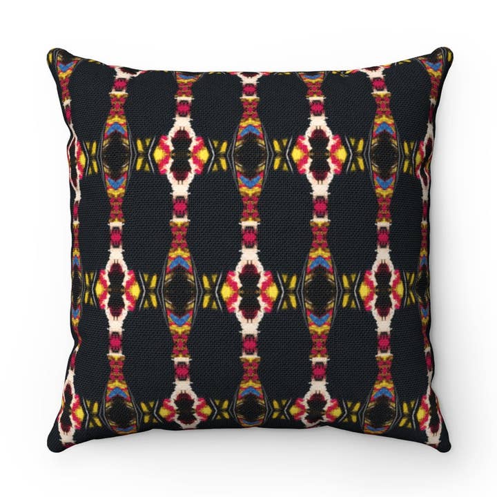 Tushka firkantet pude i lys stil for engroshandel hos Fridge Art Boutique