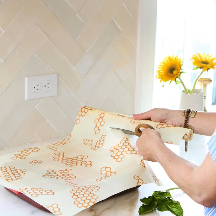 Bee's Wrap - Wholesale Food Storage Wrap/Bag - Cut-to-Size Roll - Honeycomb