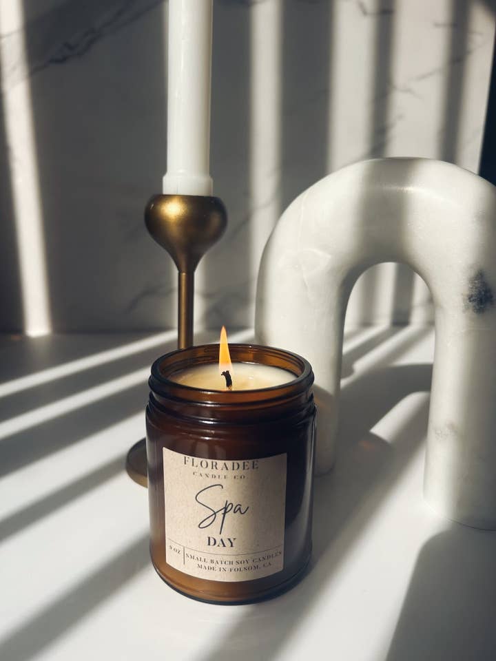 9 oz Spa Day for wholesale by Floradee Candle Co