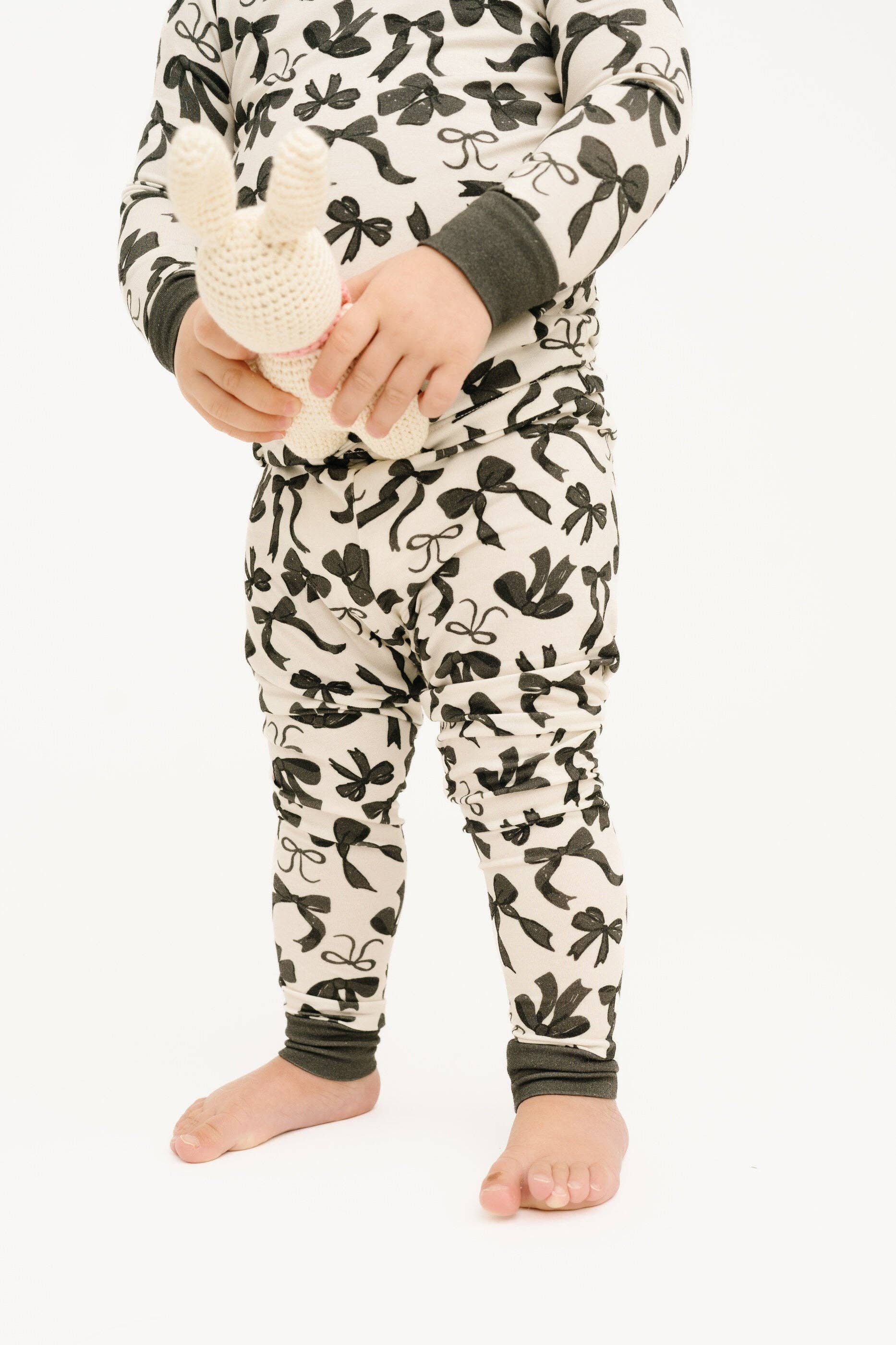 Little One Shop - Wholesale Sleepwear Set - Kids - Monochrome Bows Bamboo Set1