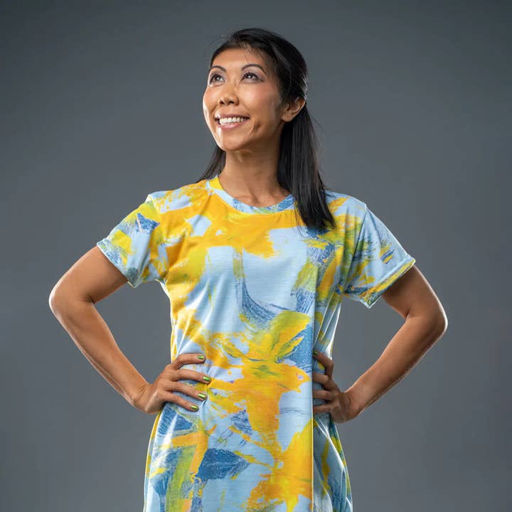 Birds of Peace, la robe-t-shirt de Jumper Maybach® pour la vente par Jumper Maybach