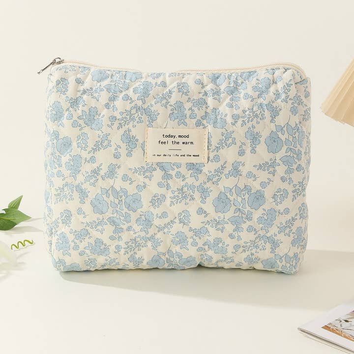 Dipped Shop - Wholesale Makeup/Cosmetic Bag - Midi Floral Print Quilted Cosmetic Bag DPB0118