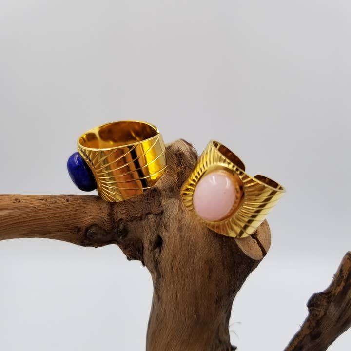 CHAKRA JEWELRY - Wholesale Cocktail/Statement Ring - Vintage Gold Oval Natural Stone Ring