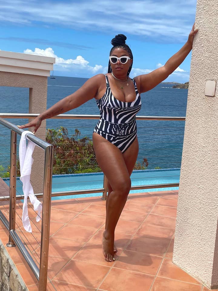 Sera Zinae för wholesale av Avid Swim